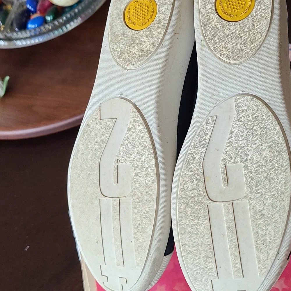 Elegant Navy Blue And White Women's Flats - Picture 6 of 6